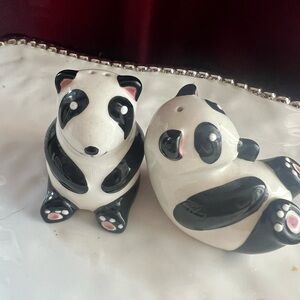 Panda Salt and Pepper Shaker Set - Black and White